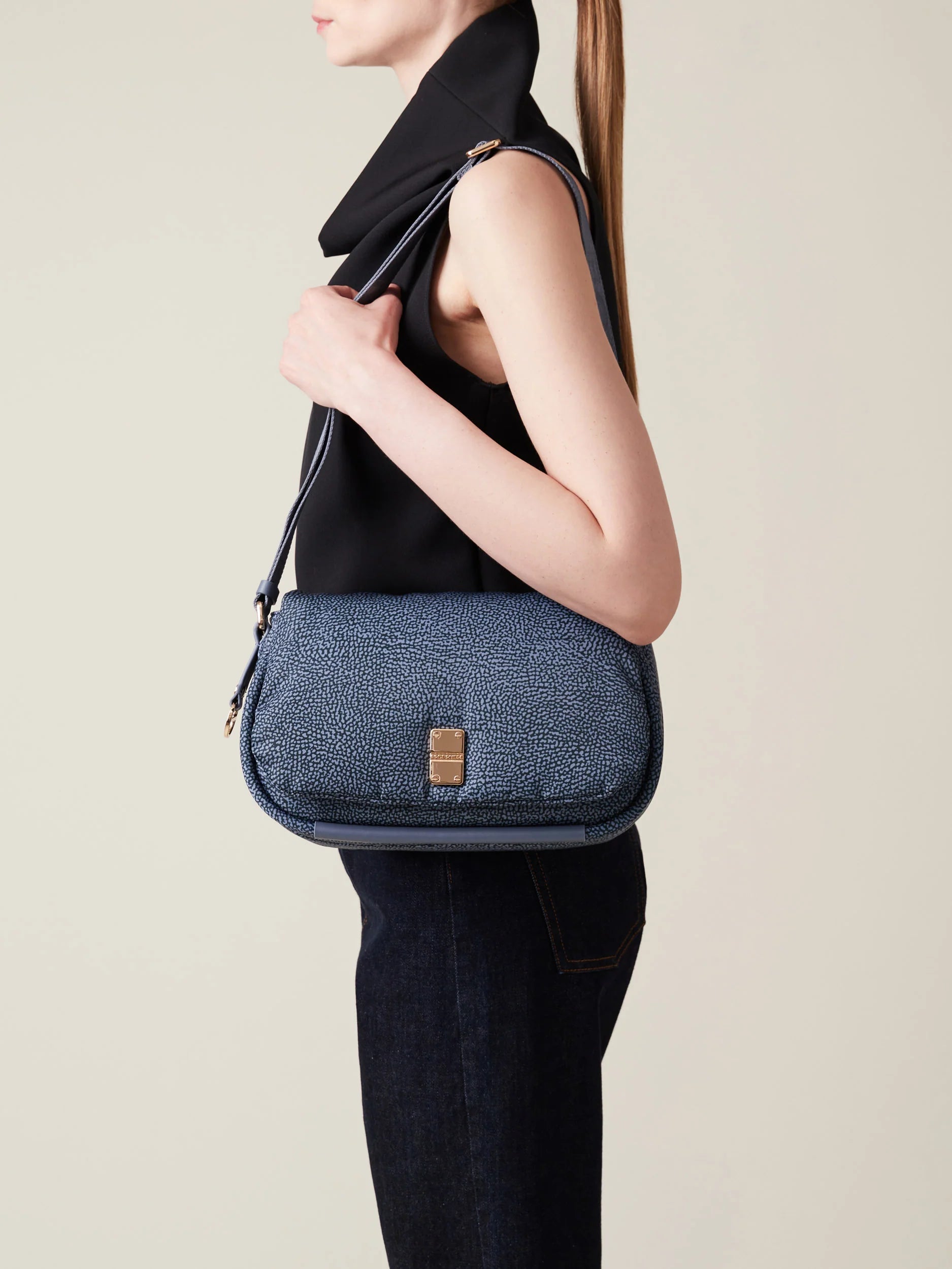 CAHIER CROSSBODY MEDIA