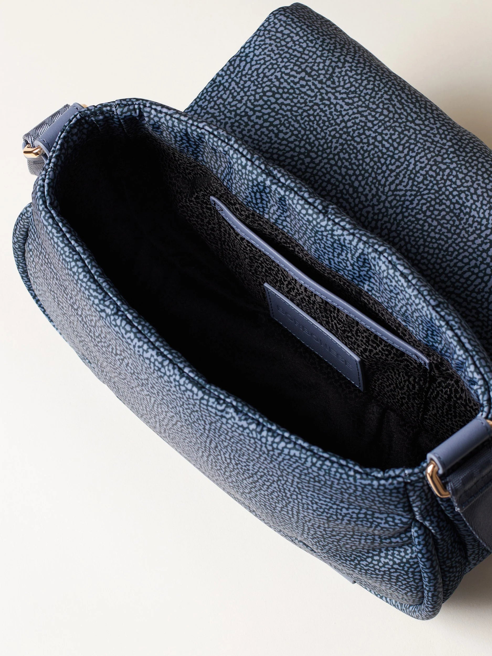 CAHIER CROSSBODY MEDIA