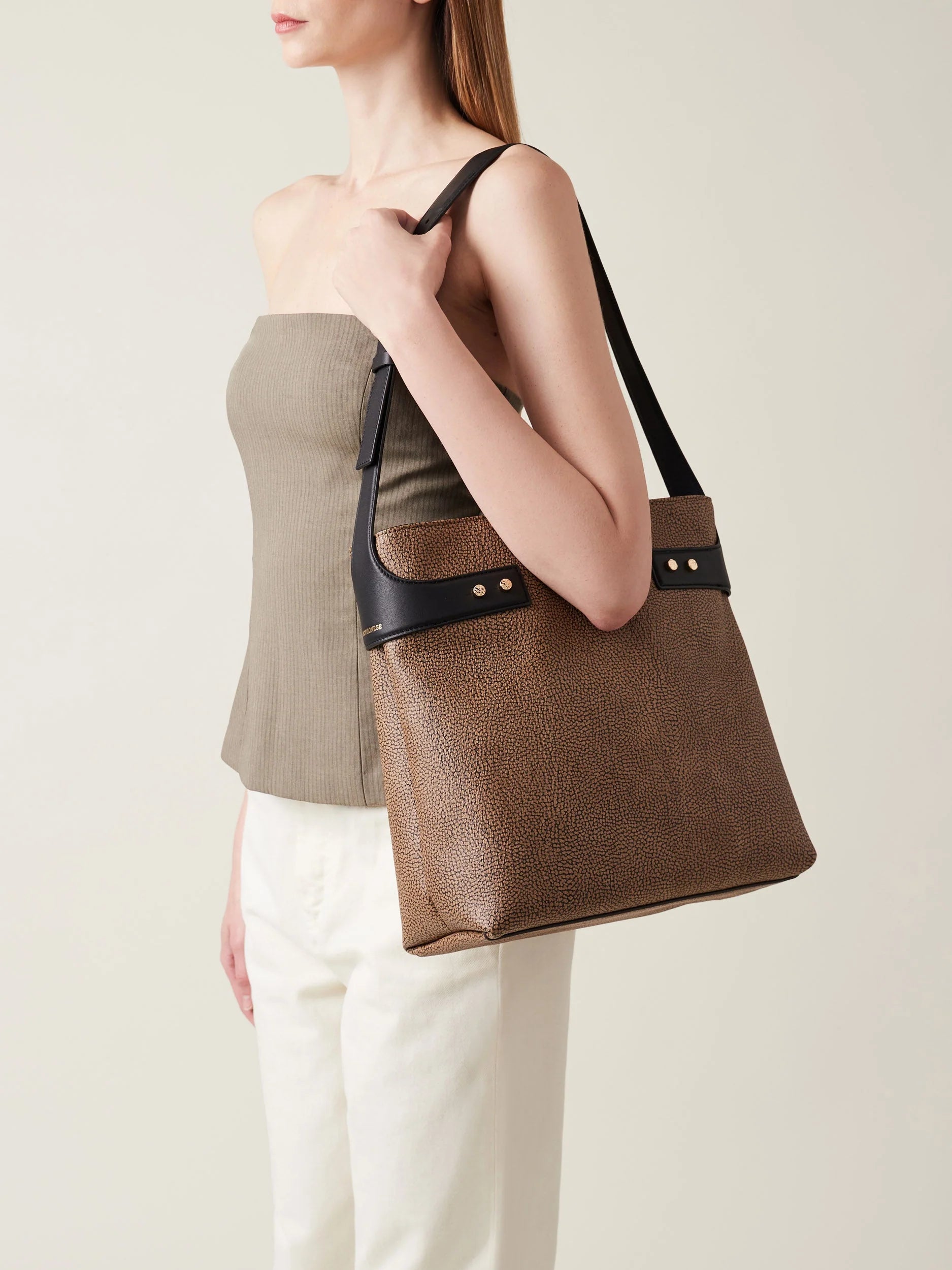 ARMOR HOBO MEDIUM
