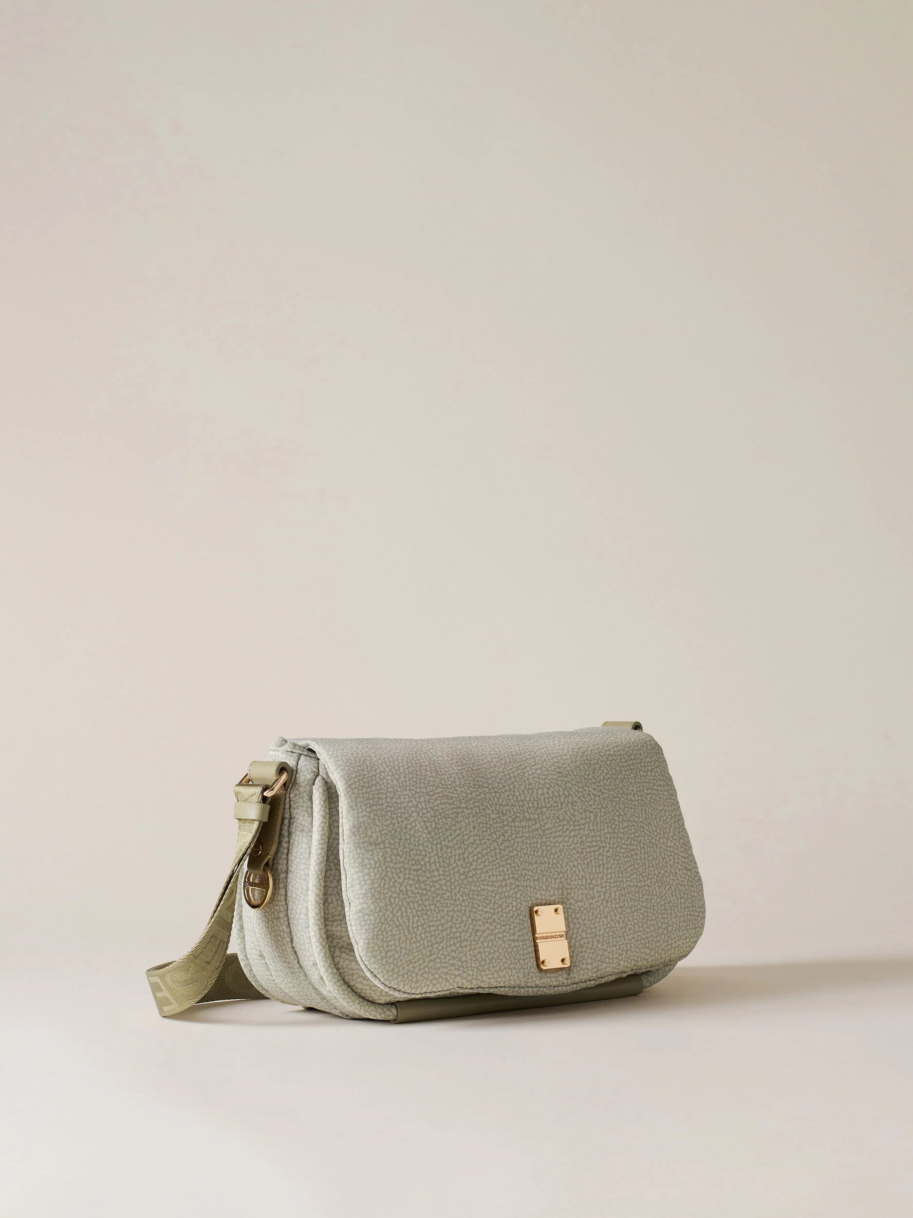 CAHIER CROSSBODY MEDIA