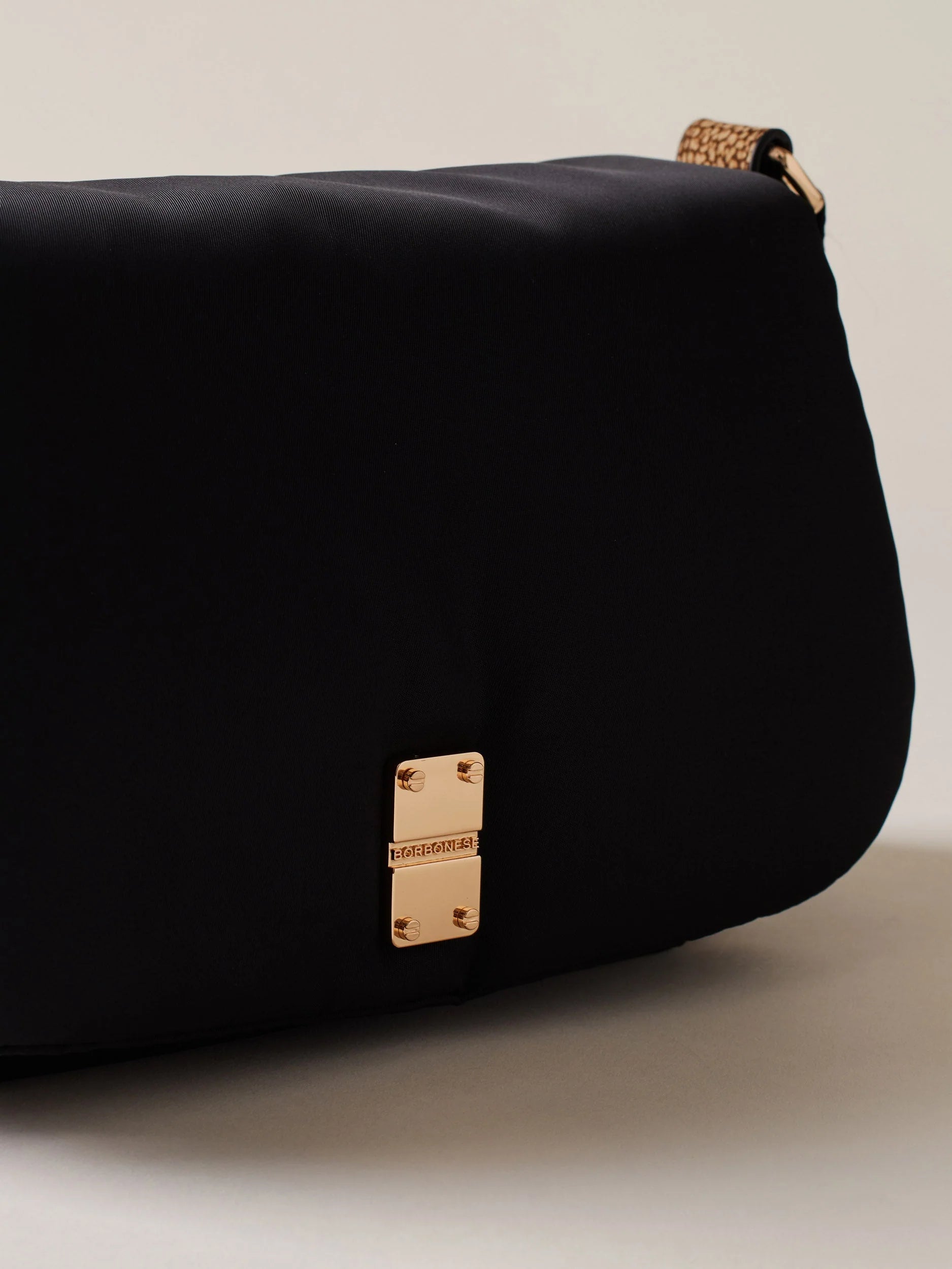 CAHIER CROSSBODY MEDIA