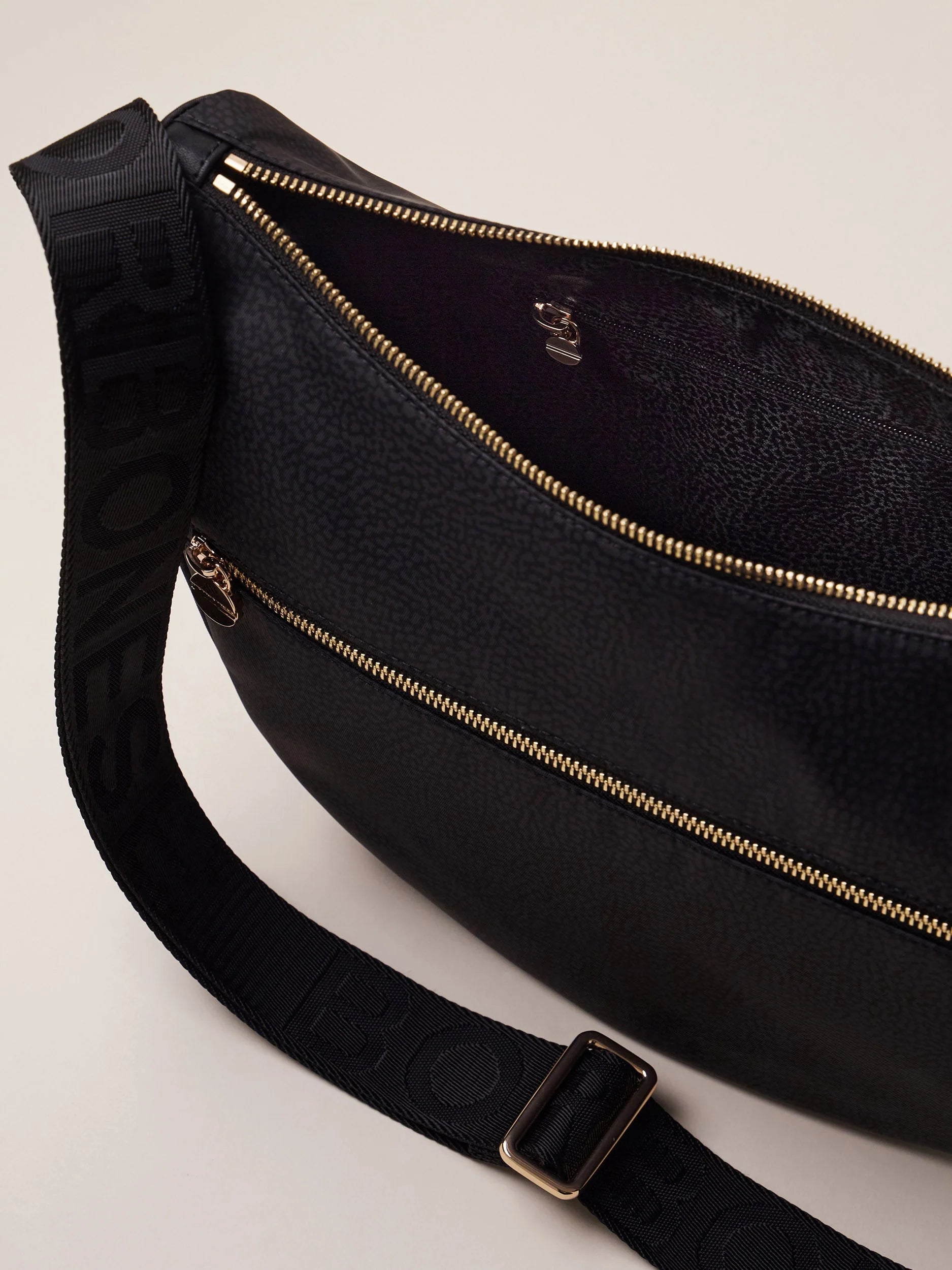 ECO LINE CROSS-BODY MEDIA
