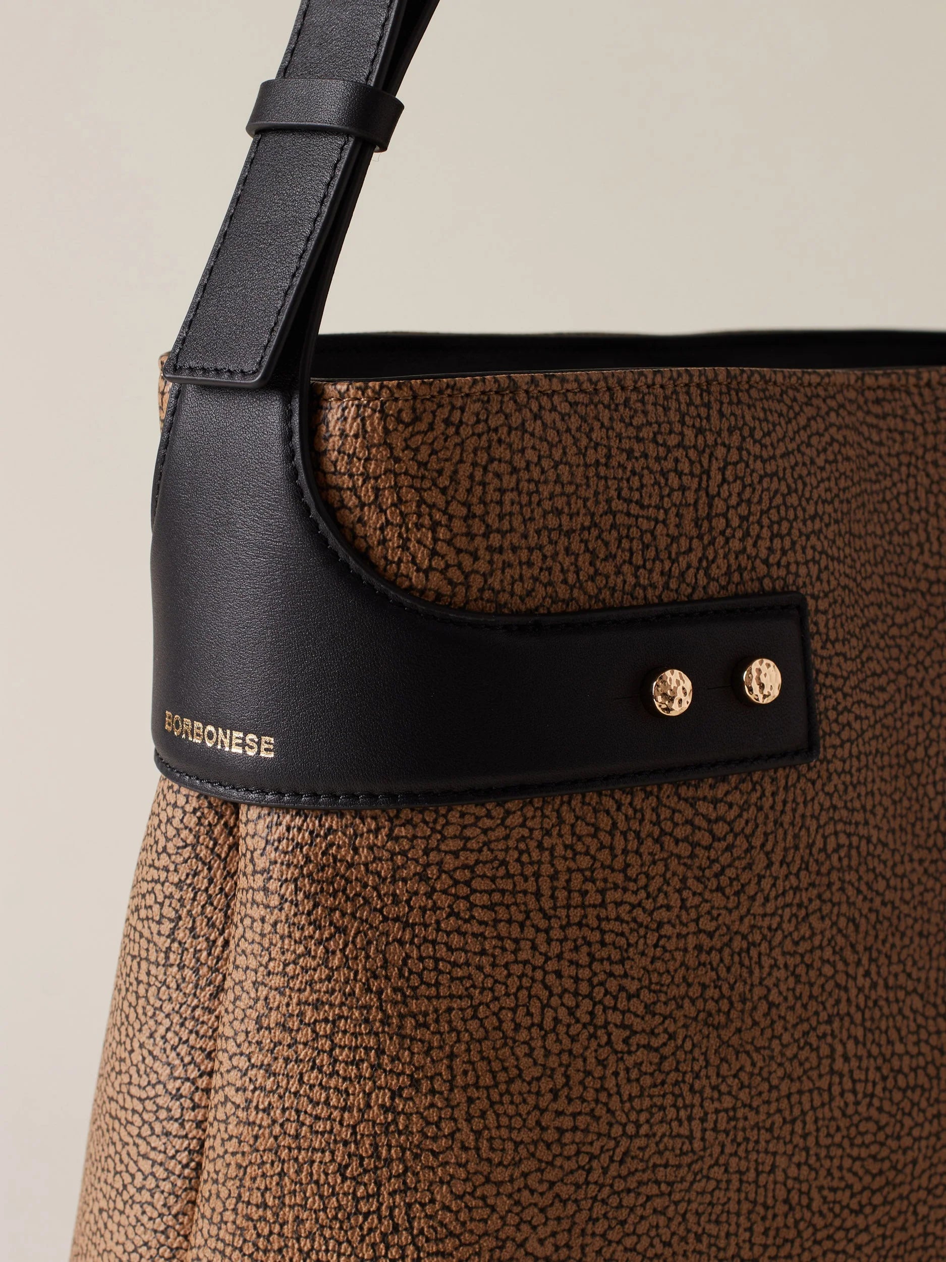 ARMOR HOBO MEDIUM