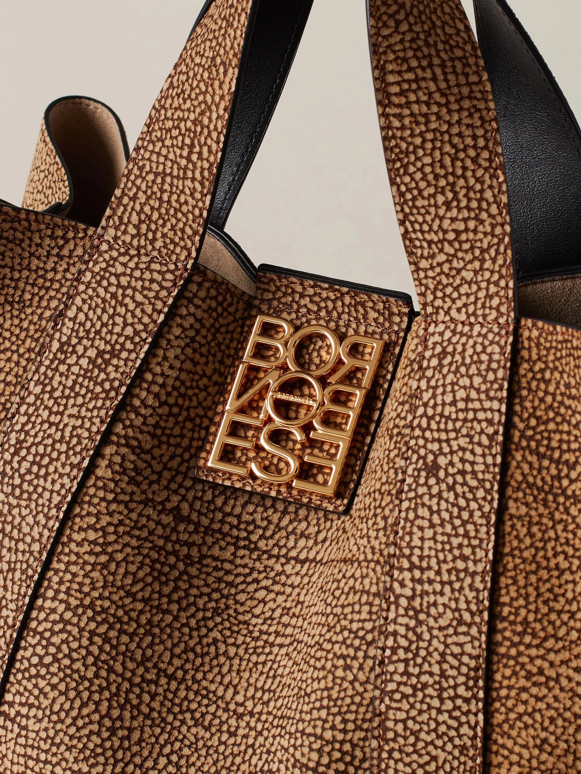NUEVE SHOPPER MEDIUM