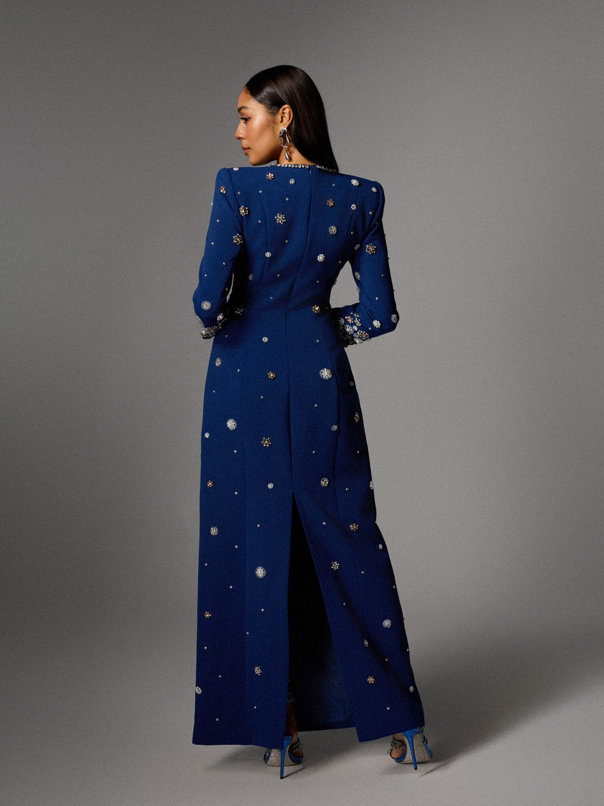 Abito lungo con strass a maniche lunghe Alary 
