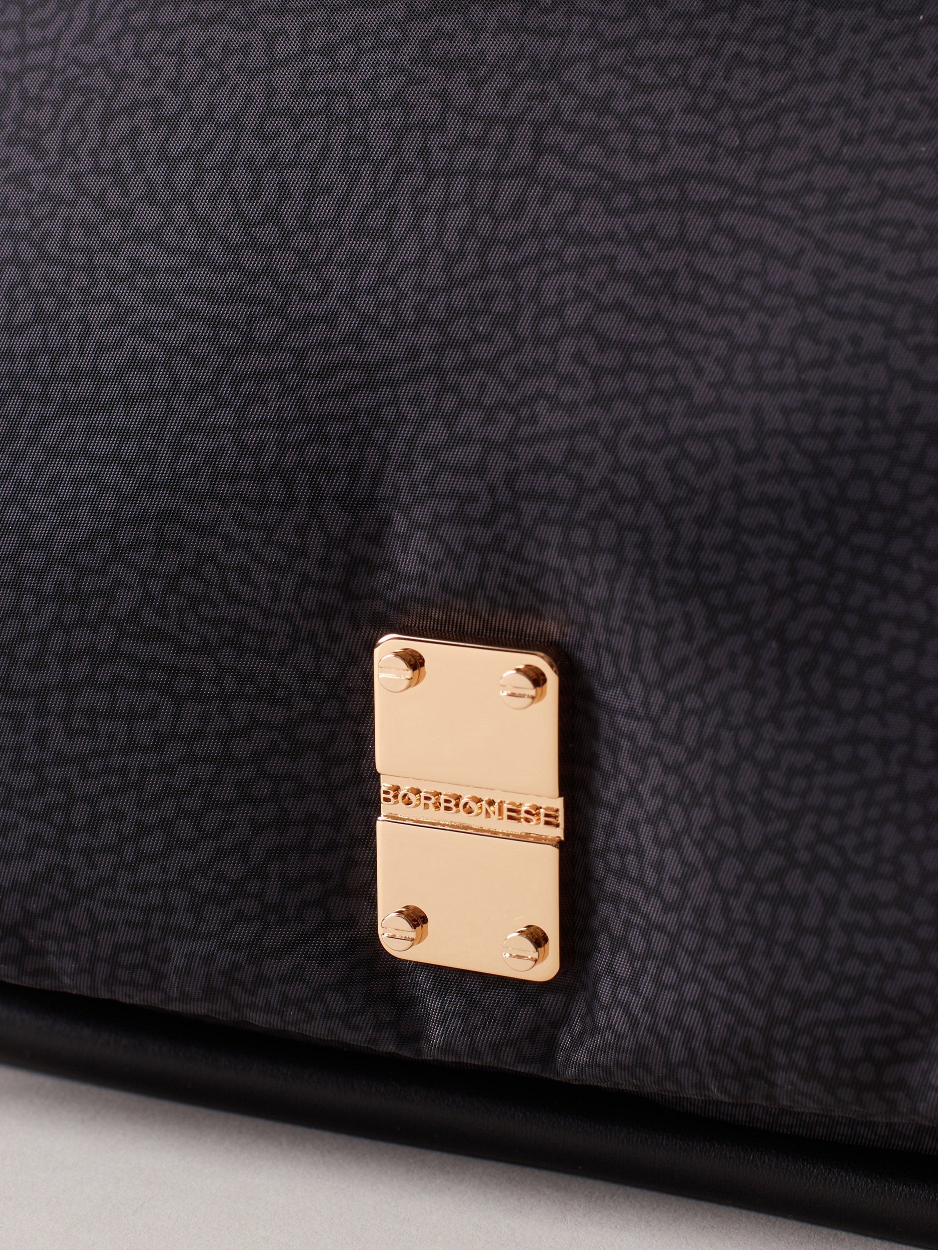 CAHIER CROSSBODY MEDIA