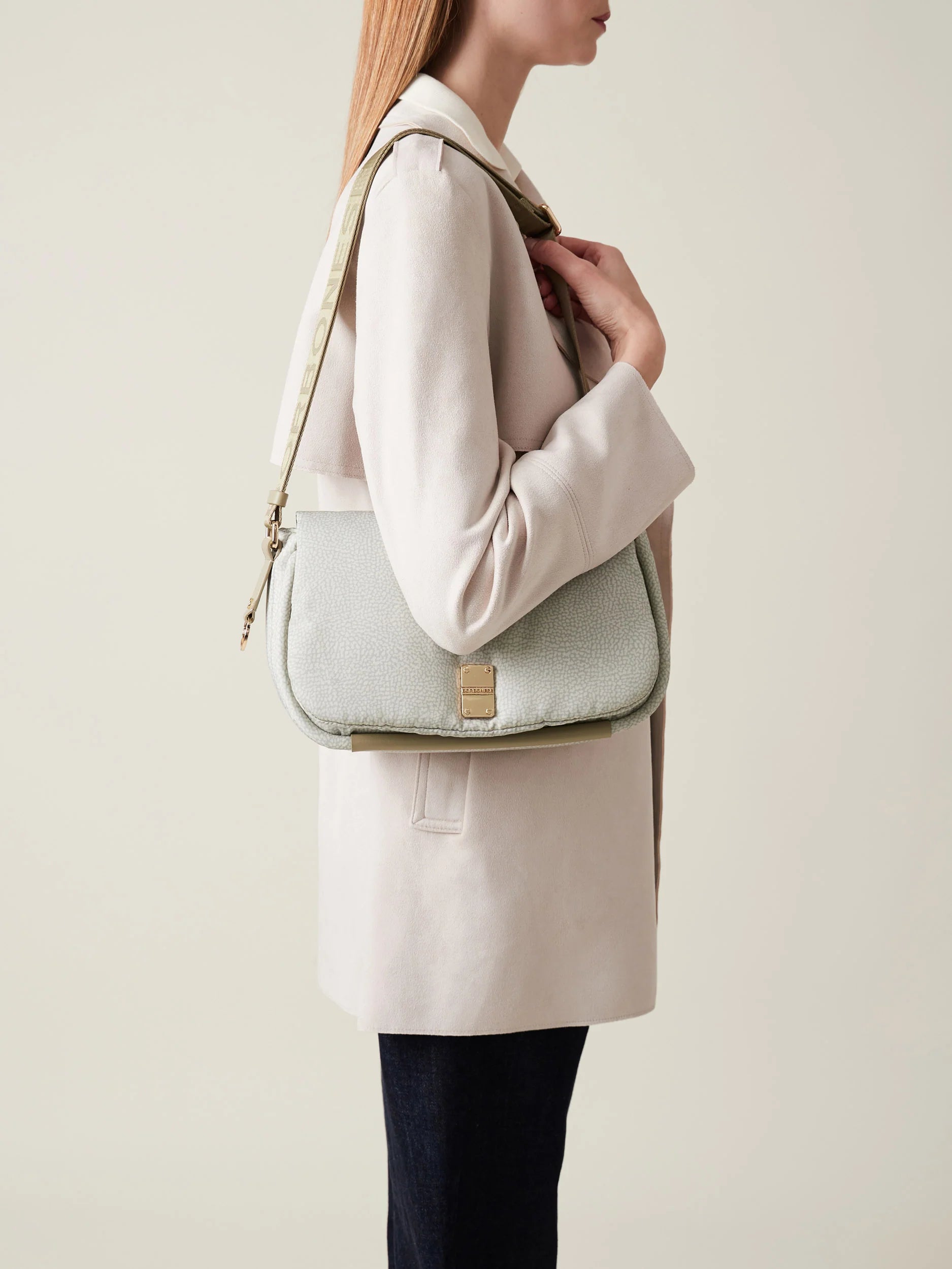 CAHIER CROSSBODY MEDIA
