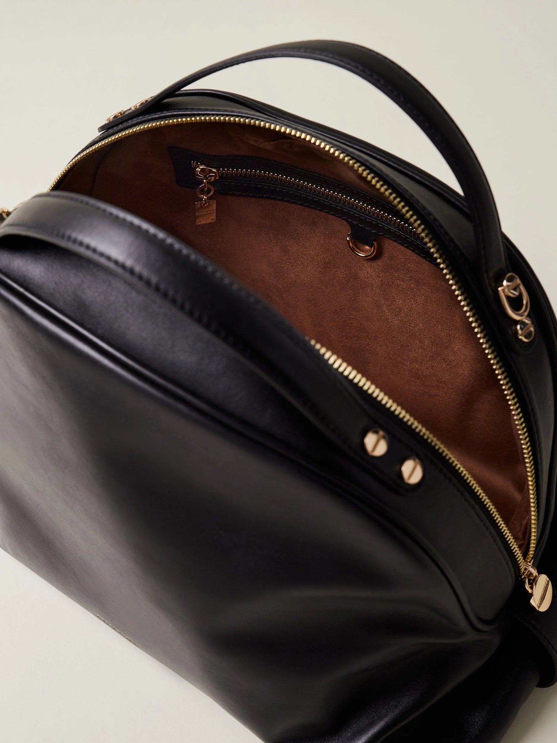 BORSA BOSTON MEDIA
