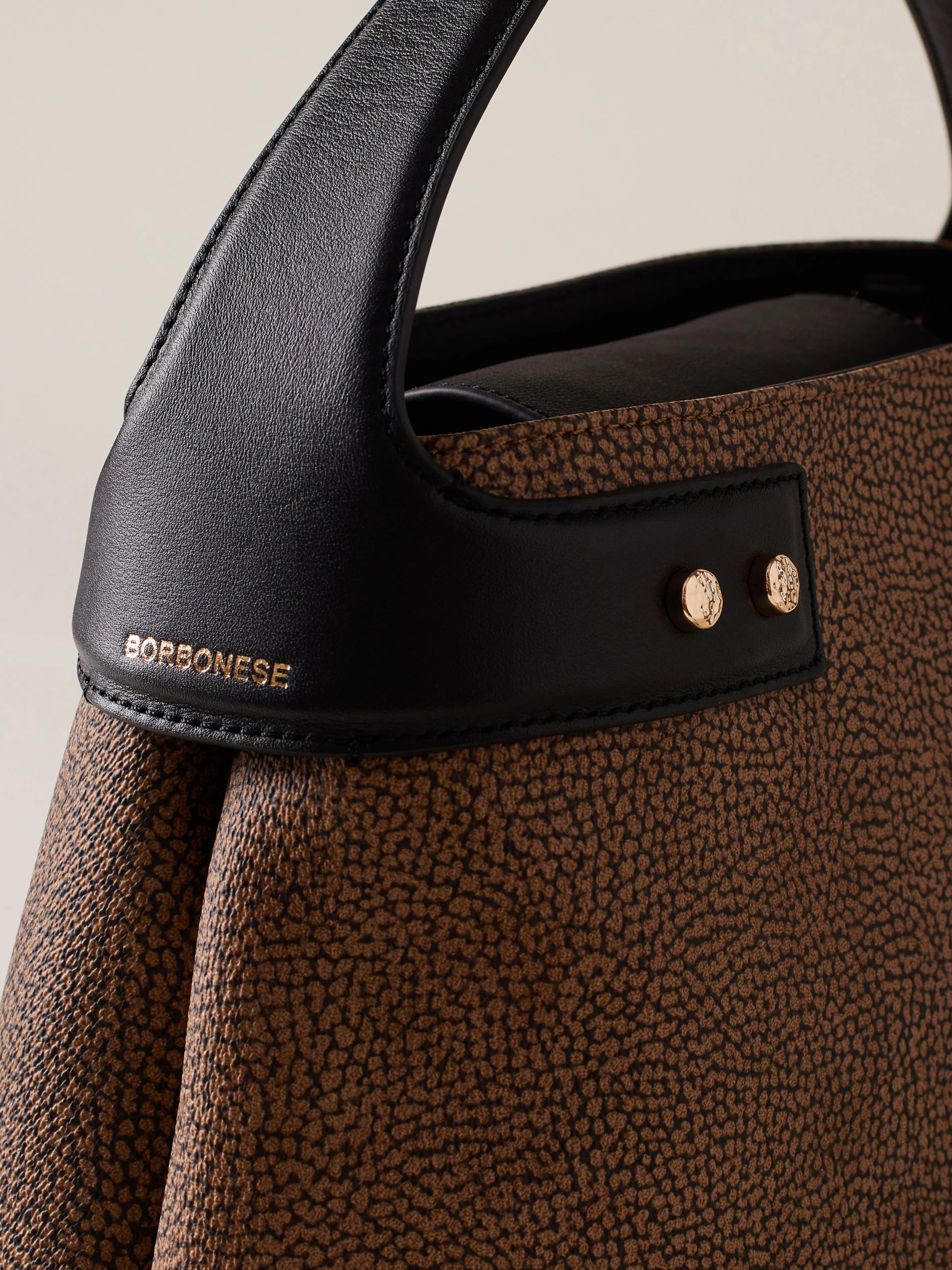 ARMOR TOP HANDLE MEDIUM