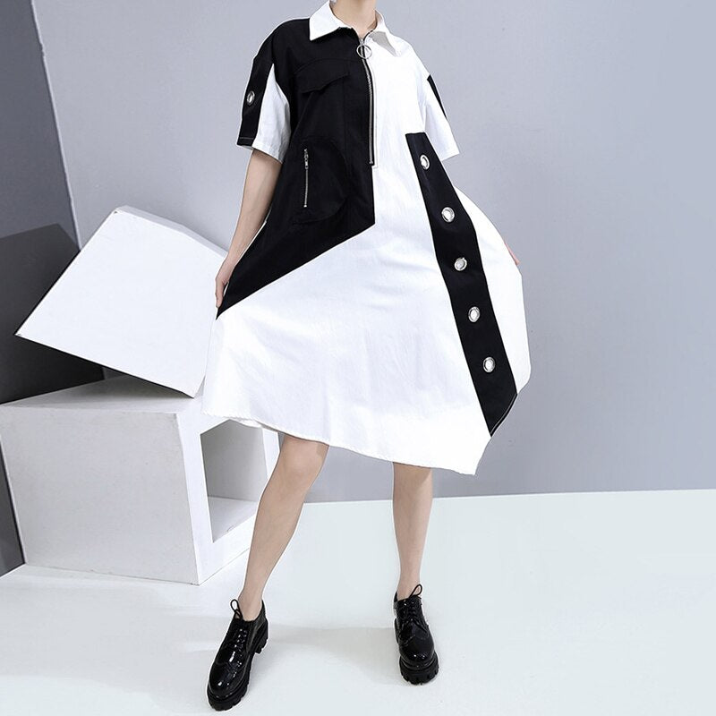 Vestito estivo casual asimmetrico da donna, con fori, in colore a contrasto, patchwork bianco e nero, taglia grande, vestibilità ampia, stile LLMD004