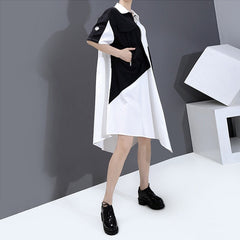 Vestito estivo casual asimmetrico da donna, con fori, in colore a contrasto, patchwork bianco e nero, taglia grande, vestibilità ampia, stile LLMD004