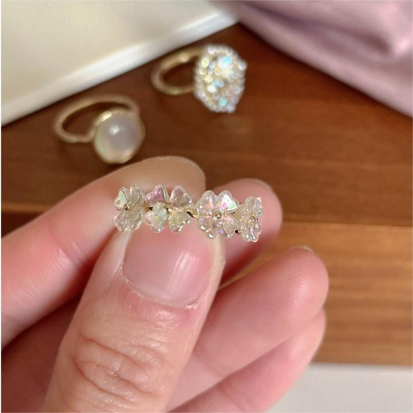 Anello con fiore di conchiglia di perle chic
