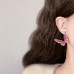 Eleganti orecchini pendenti a forma di farfalla rosa