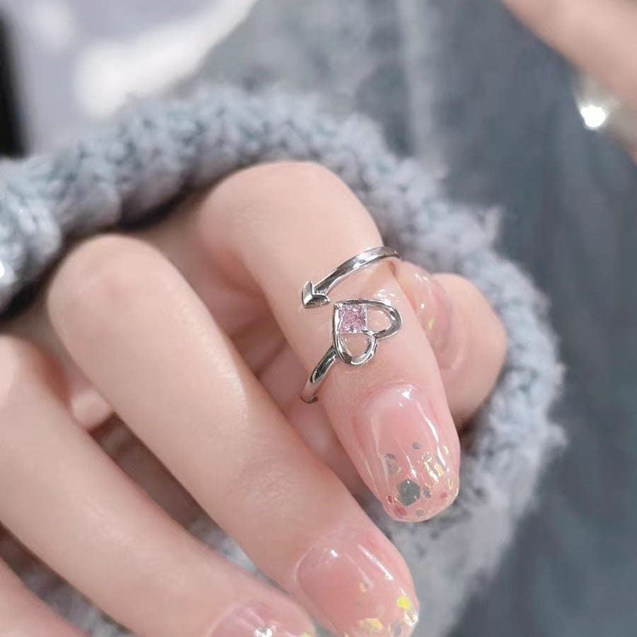 Anello a forma di cuore con cristallo rosa e diavolo