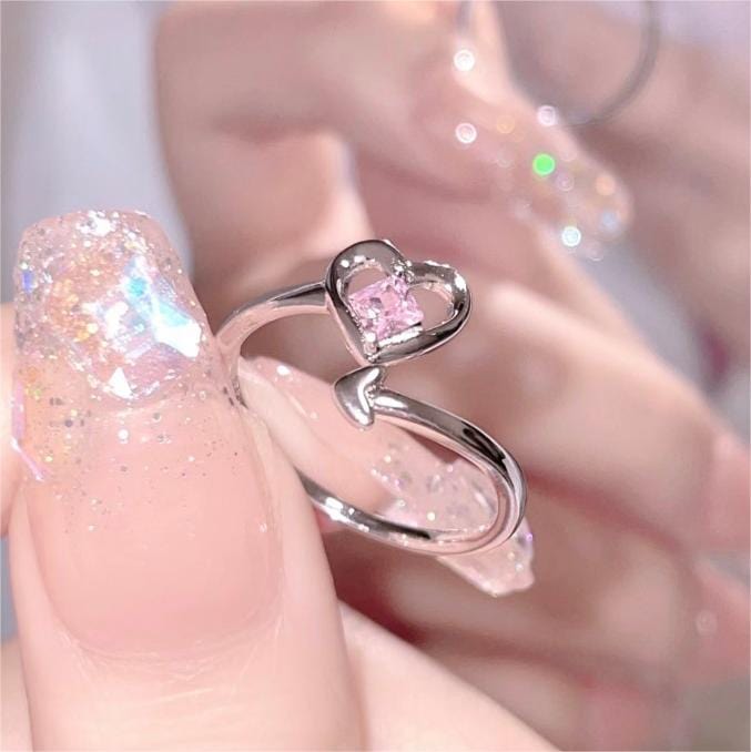 Anello a forma di cuore con cristallo rosa e diavolo
